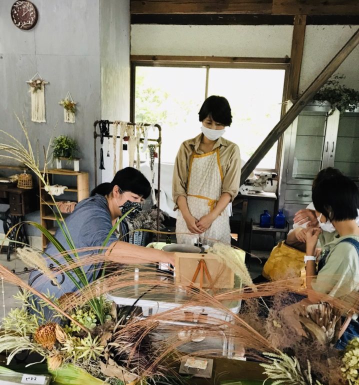 古民家カフェ ランチ付きワークショップ アロマリップクリーム作り Harema 広島市中区白島 あなただけのオリジナルアロマに出会えるサロン